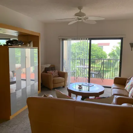 Image 5 - 2103 Lavers Circle, Delray Beach, FL 33444, USA - Apartment for rent