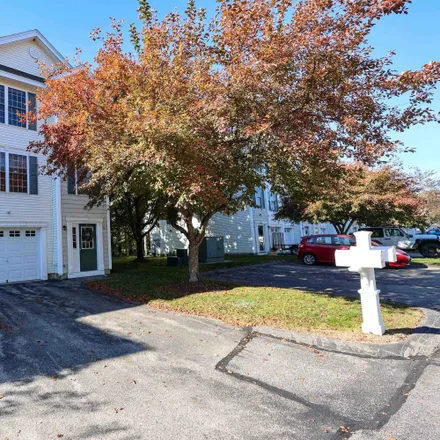 Image 1 - 56 Mulberry Street, Concord, NH 03301, USA - Townhouse for sale