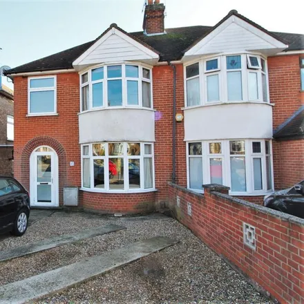 Rent this 3 bed duplex on 81 Ashcroft Road in Ipswich, IP1 6AE