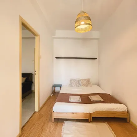 Rent this 3 bed apartment on Rua do Bonjardim 631 in 633, 4000-120 Porto
