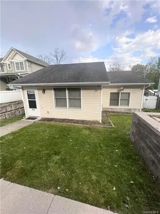 Buy this 2 bed house on 171 Excelsior Avenue in East Middletown, Mechanicstown