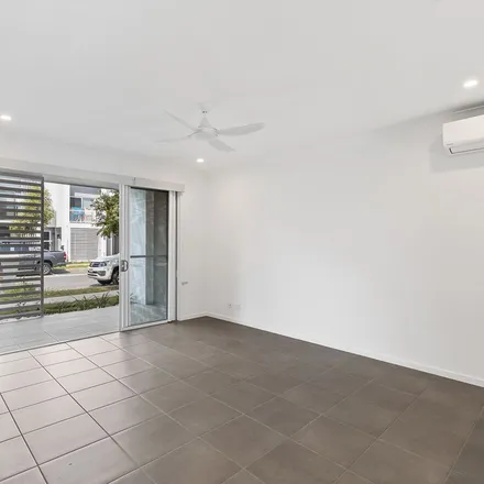 Rent this 3 bed apartment on Needletail Lane in Carseldine QLD 4034, Australia
