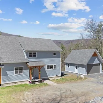 Buy this 3 bed house on 671 Maggies Run in Sunderland, VT 05250