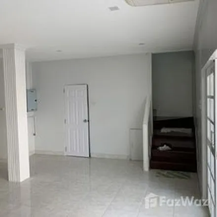 Rent this 4 bed townhouse on unnamed road in Vadhana District, Bangkok 10110