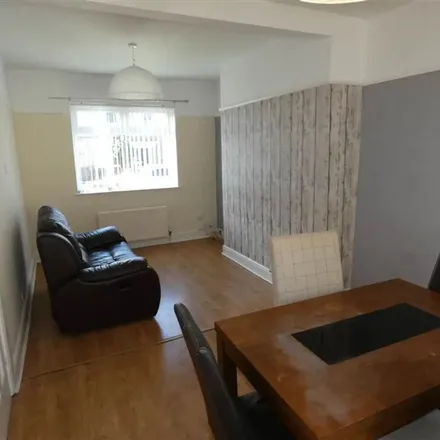 Rent this 3 bed apartment on Strandburn Drive in Belfast, BT4 1JY