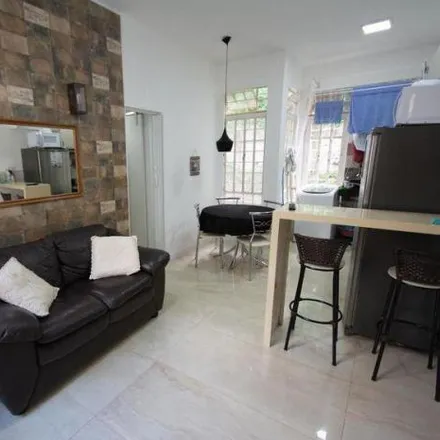 Image 2 - Rua Alice, Laranjeiras, Rio de Janeiro - RJ, 22241-020, Brazil - Apartment for rent
