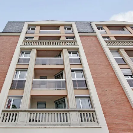 Rent this 1 bed apartment on 6 Impasse du Donjon in 92500 Rueil-Malmaison, France