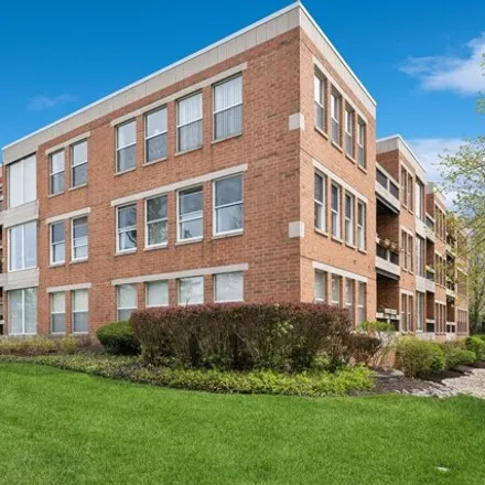 Buy this 2 bed condo on Lake Courts in 1925 Lake Avenue, Wilmette
