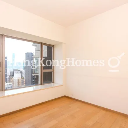 Image 1 - China, Hong Kong, Hong Kong Island, Sai Ying Pun, Hing Hon Road, Tower 1 - Apartment for rent