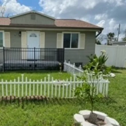 Image 1 - 2042 Earl Road, Fort Myers, FL 33901, USA - House for rent