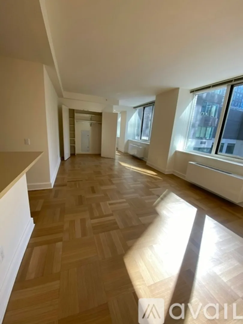 402 West 63rd St, Unit 707 | 2 bed apartment for rent