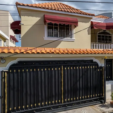 Image 2 - Calle Coral Negro, Corales del Sur, Santo Domingo Este, Santo Domingo, 11705, Dominican Republic - House for rent