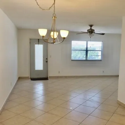 Image 7 - 23 Waterford Way, Palm Beach County, FL 33446, USA - Condo for rent