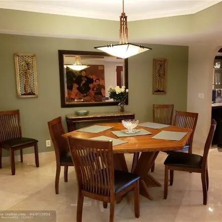 Image 3 - L'Hermitage Reserve, Galt Ocean Drive, Fort Lauderdale, FL 33308, USA - Condo for rent