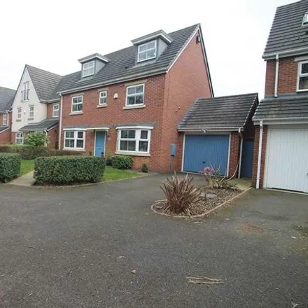 Buy this 5 bed house on unnamed road in Bloxwich, WS3 2LG