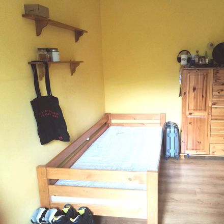 Rent this 2 bed room on Na Błonie 13B in 33-332 Kraków, Polska