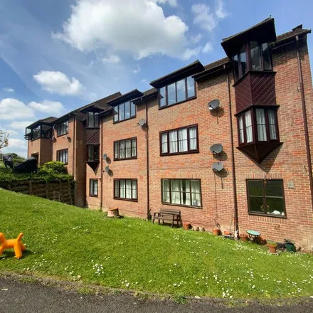 Rent this 2 bed apartment on Stoney Grove in Chesham, HP5 3BN