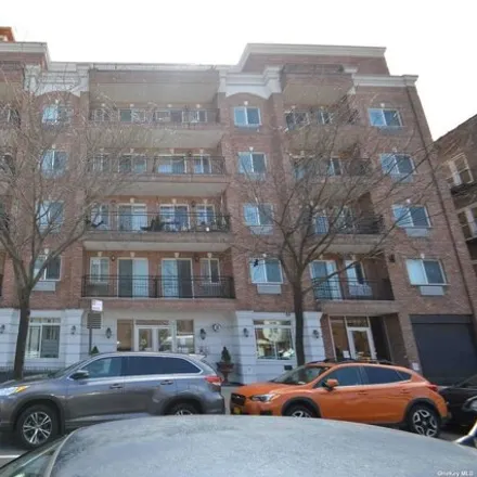Rent this 3 bed apartment on 6981 41st Avenue in New York, NY 11377