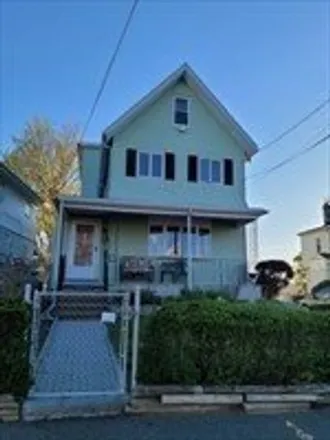 Image 1 - 246 Bradstreet Avenue, Beachmont, Revere, MA 02152, USA - House for rent
