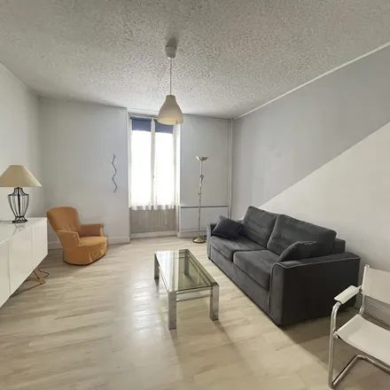 Rent this 1 bed apartment on 1 Avenue Charles de Gaulle in 03100 Montluçon, France