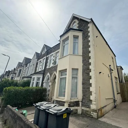 Rent this 1 bed apartment on Eglwys Bresbyteraidd Cymru Y Crwys in Gordon Road, Cardiff