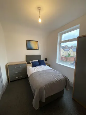 Rent this 1 bed room on Hexthorpe Road in City Centre, Doncaster