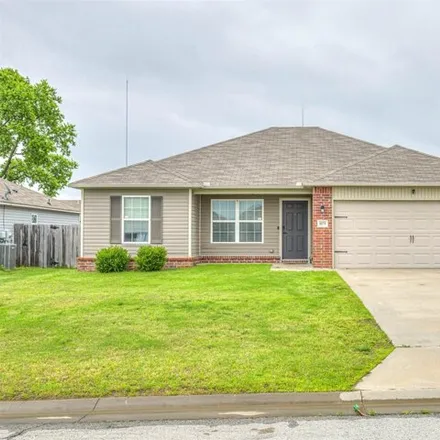 Buy this 3 bed house on 9195 South 253rd East Avenue in Wagoner County, OK 74014