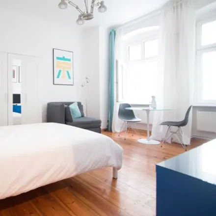 Rent this studio apartment on Triftstraße 45 in 13353 Berlin, Germany