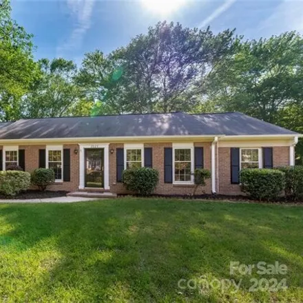 Buy this 3 bed house on 2023 Glouchester Circle in Charlotte, NC 28226