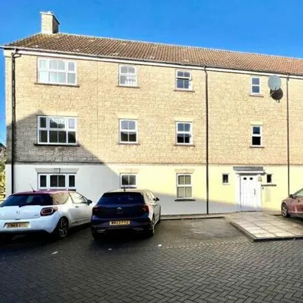 Buy this 2 bed apartment on Buzzard Road in Calne, SN11 9RT