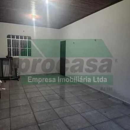 Rent this 3 bed house on Rua 12 de Junho in Petrópolis, Manaus - AM