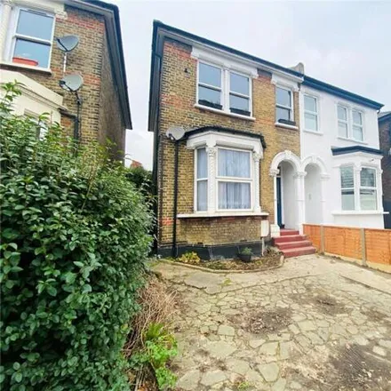 Buy this 1 bed apartment on Beechfield Road in Catford Hill, London