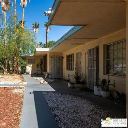 Image 2 - 330 W Mariscal Rd, Palm Springs, California, 92262 - House for sale