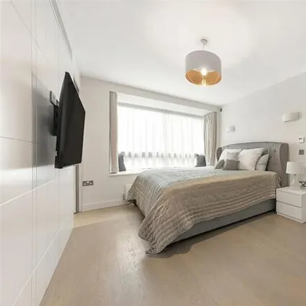 Image 3 - Thorburn House, William Mews, London, SW1X 9HQ, United Kingdom - Apartment for sale