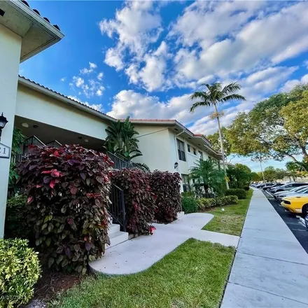Buy this 2 bed condo on 1418 Windorah Way in Palm Beach County, FL 33411