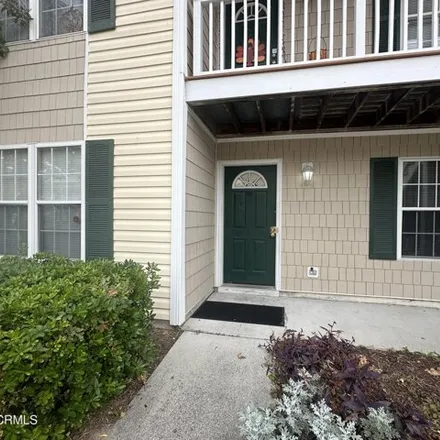 Buy this 2 bed condo on Mc Clelland Drive in Fairlawn, Wilmington