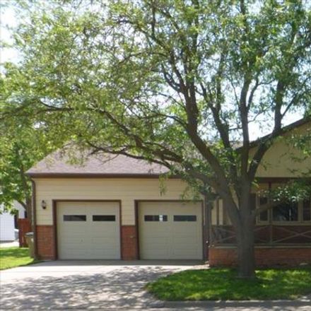Rent this 4 bed house on 221 East 4th Street in Hoisington, Barton County