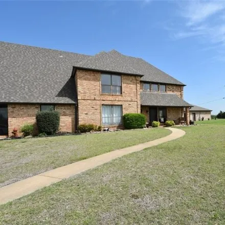 Buy this 2 bed house on 2625 Greenbriar Place in Seminole, OK 74868