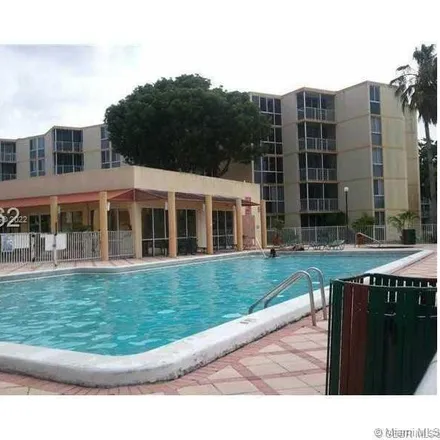 Image 2 - 7165 Northwest 186th Street, Country Club, Miami-Dade County, FL 33015, USA - Condo for rent