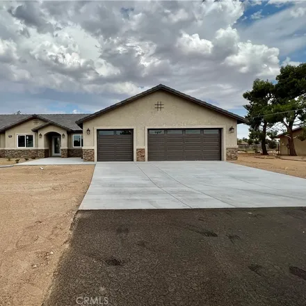 Buy this 4 bed house on 20924 Cayuga Road in Apple Valley, CA 92308