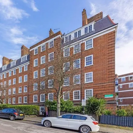 Rent this 5 bed apartment on Gwynne House in Lloyd Baker Street, London