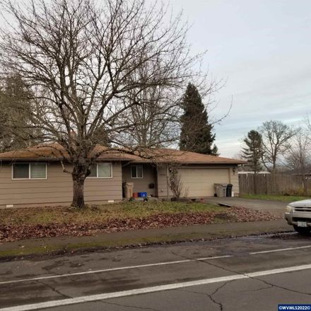 Rent this 3 bed house on 1009 Belmont Avenue Southwest in Albany, OR 97321