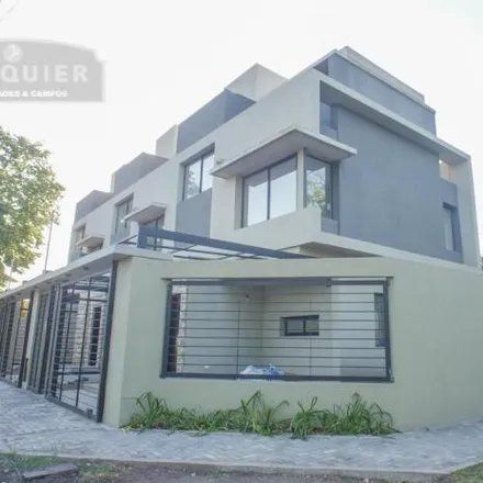 Buy this 2 bed house on Valentín Alsina 1200 in Adrogué, Argentina