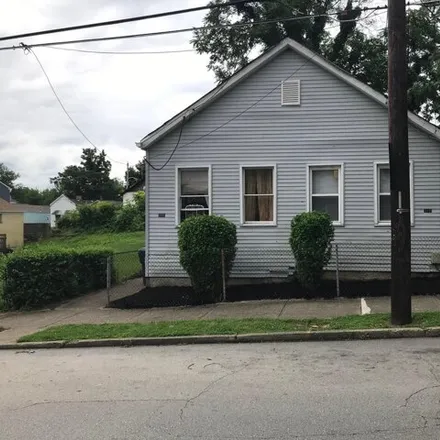 Rent this 1 bed house on Macedonia Baptist Church in East 11th Street, Covington