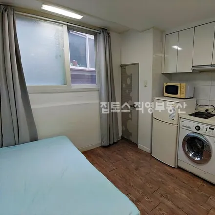 Rent this studio apartment on 서울특별시 서대문구 연희동 703-1
