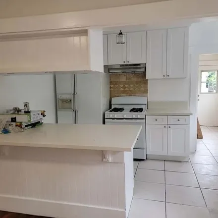 Rent this 4 bed apartment on Sammy's Camera in North Meridith Avenue, Pasadena