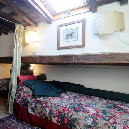 Image 5 - Lungarno Amerigo Vespucci, 30, 50123 Florence FI, Italy - Room for rent