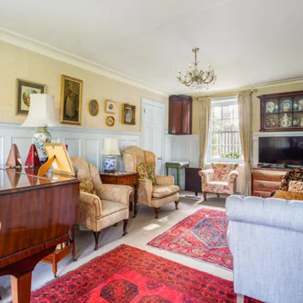 Image 7 - The Cedars, Upper Butts, London, TW8 8BU, United Kingdom - House for sale