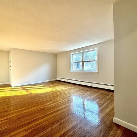 Image 4 - 16 Vinal Street, Boston, MA 02134, USA - Apartment for rent