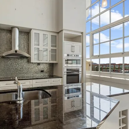 Image 5 - Montgomery Plaza, 2600 West 7th Street, Fort Worth, TX 76107, USA - Condo for sale